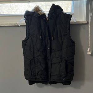 American Eagle size medium winter vest